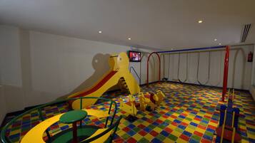 Children’s play area – indoor
