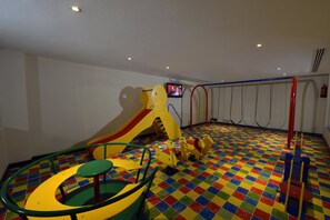 Aire de jeux - intérieure