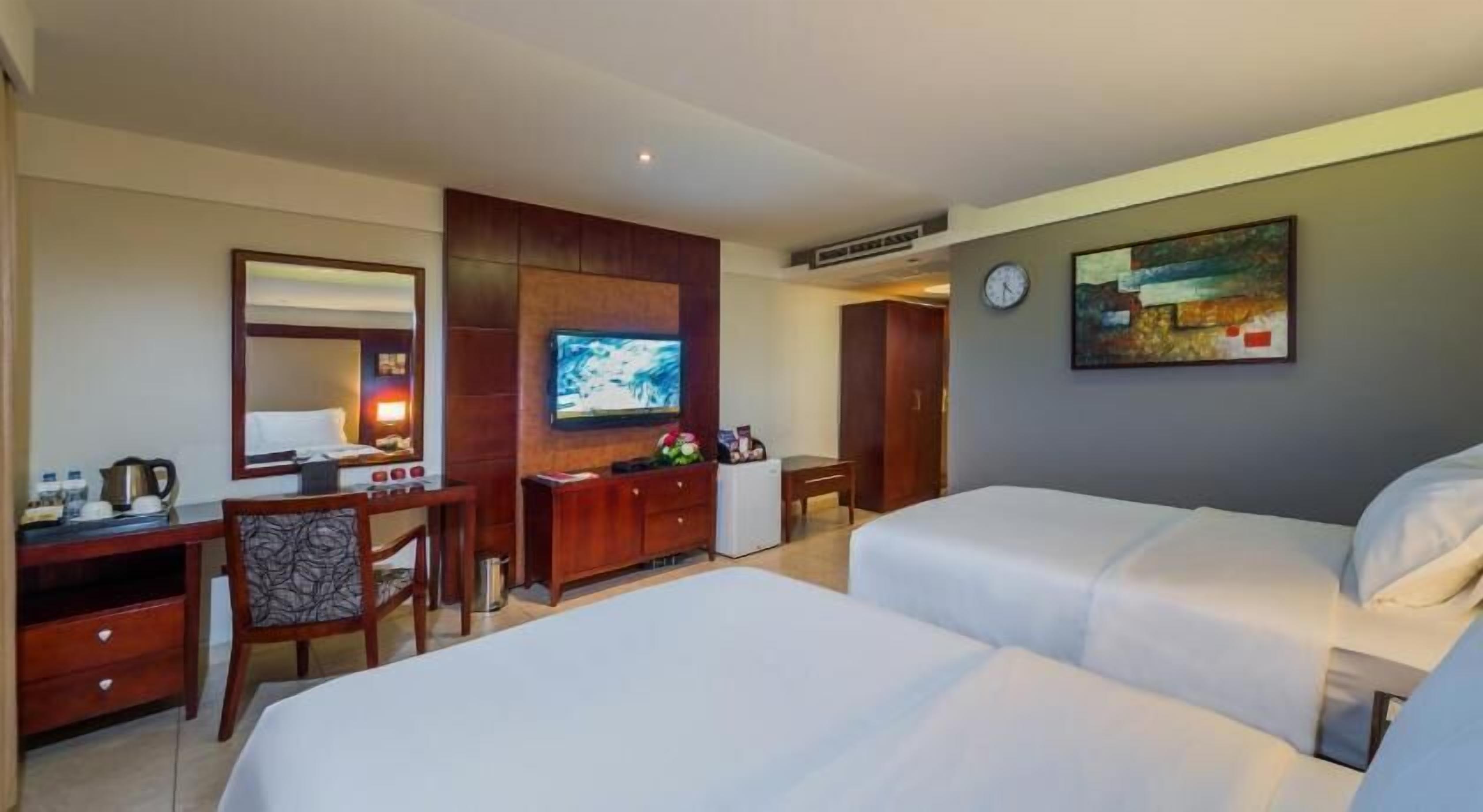 Minibar, in-room safe, iron/ironing board, rollaway beds
