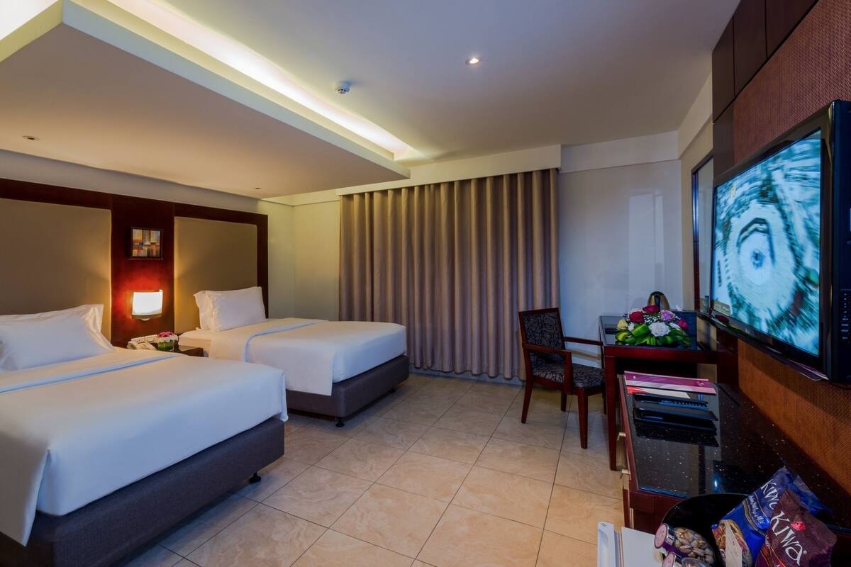 Minibar, in-room safe, iron/ironing board, rollaway beds (surcharge)