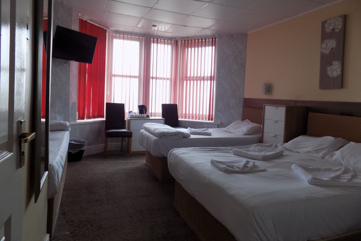 Quadruple Room, Ensuite, Sea View | 1 bedroom