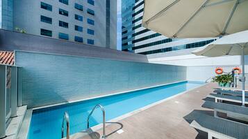 Piscina a l'aire lliure