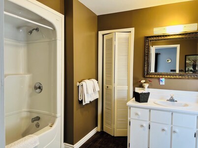 Cozy House B&B