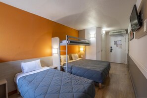 Standard Room, Multiple Beds