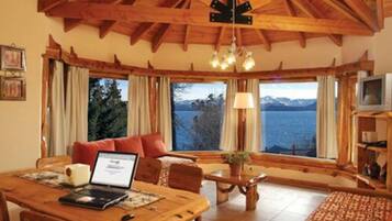 Cabane, 2 chambres, 2 salles de bains | Vue de la chambre