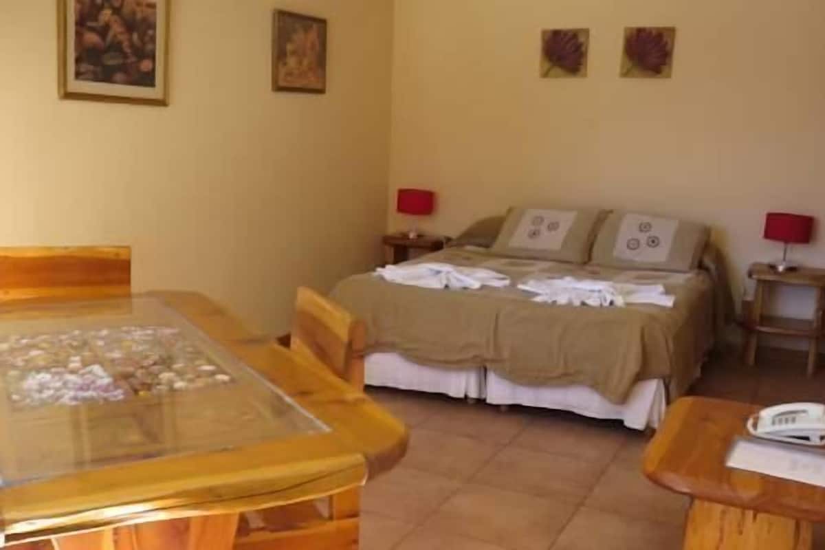 1 chambre, surmatelas, coffres-forts dans les chambres