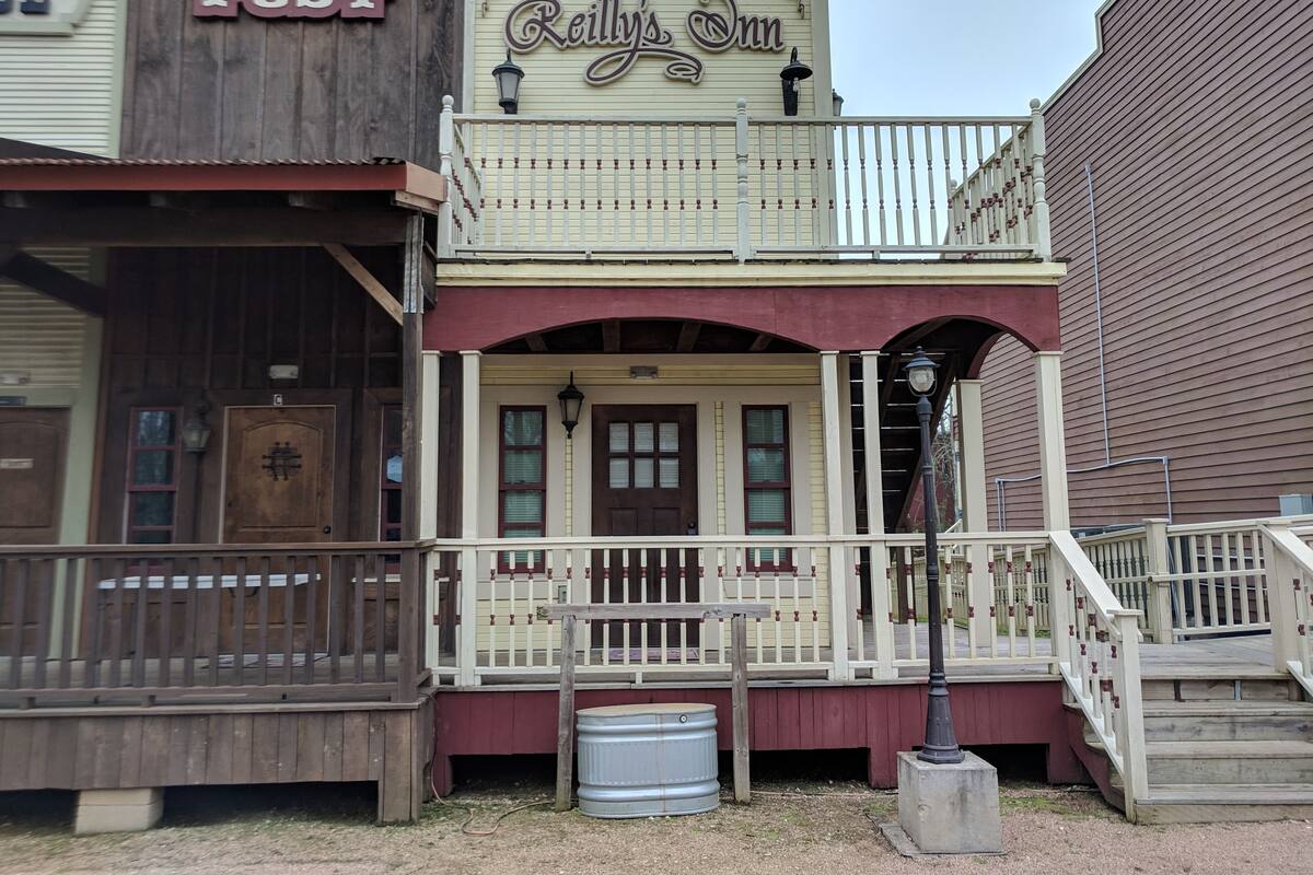 标准四人房, 独立浴室 (Reilly's Inn) | 外观