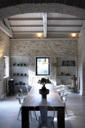 Landlord Manor | Vue sur le jardin