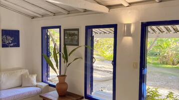 Bungalow (2 Adults) | Egyptian cotton sheets, premium bedding, down comforters, pillowtop beds