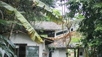 Fachada da propriedade