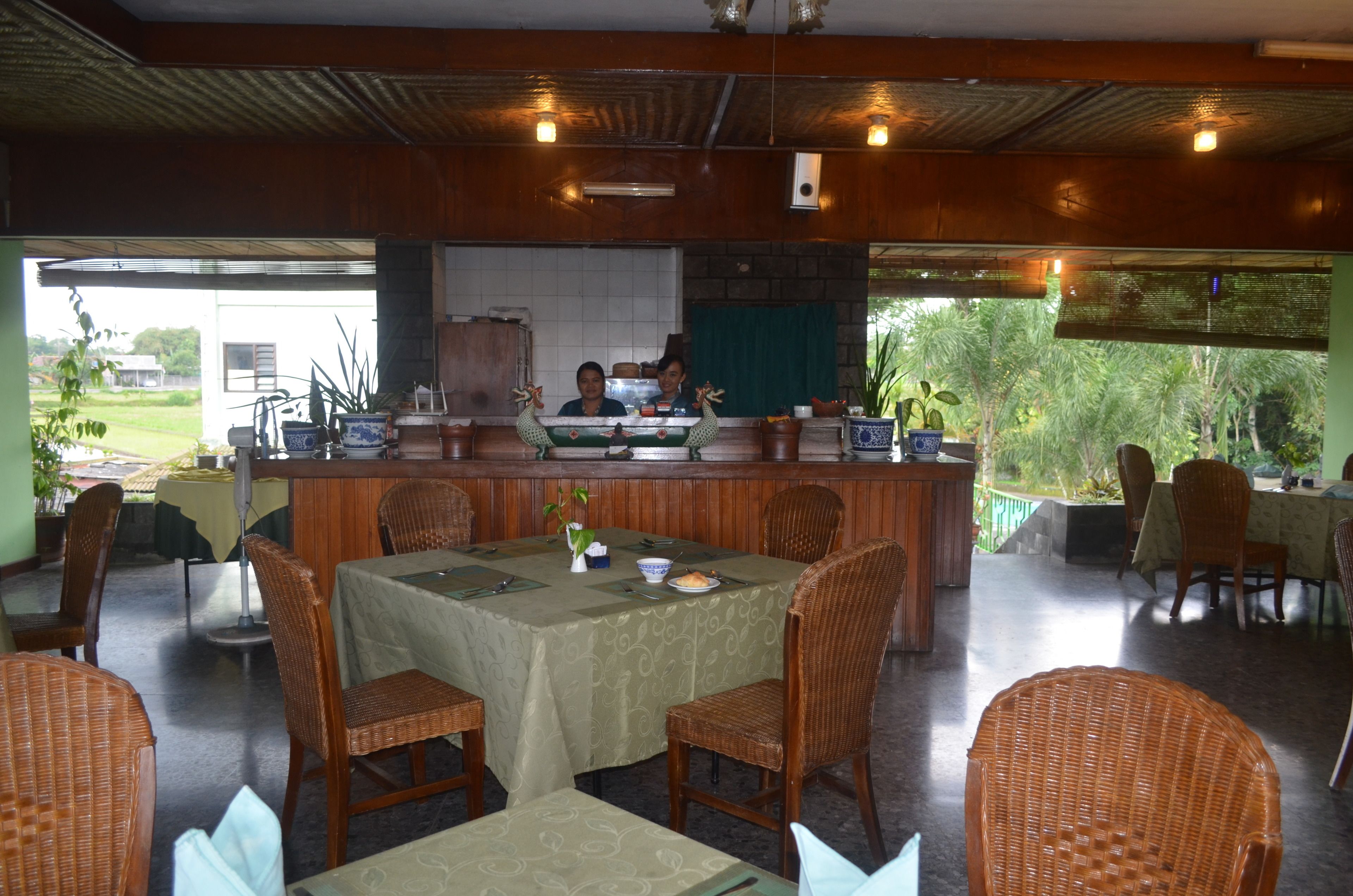 breakfast, lunch, dinner served; indonesian cuisine