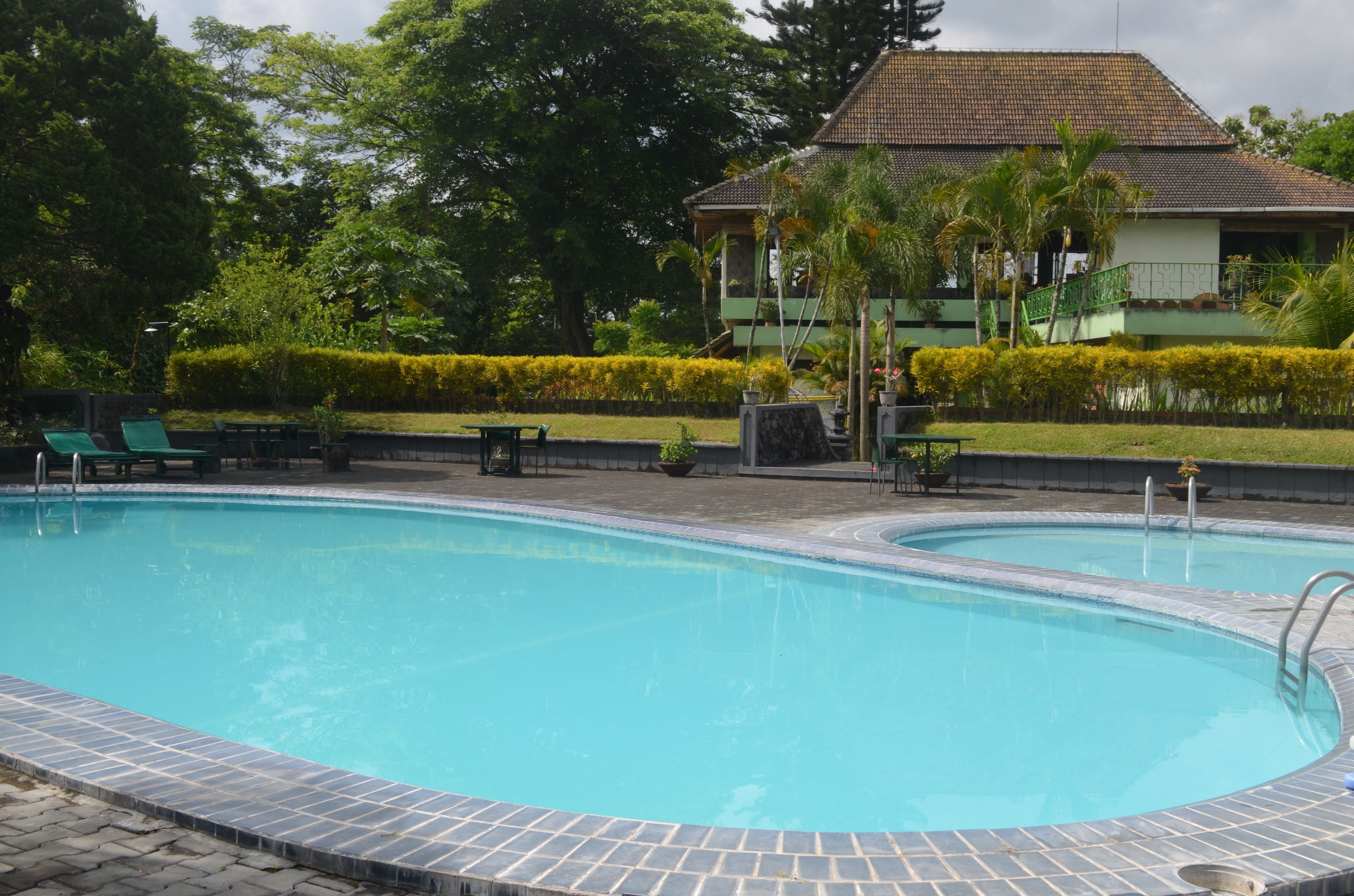 2 outdoor pools, pool umbrellas, sun loungers