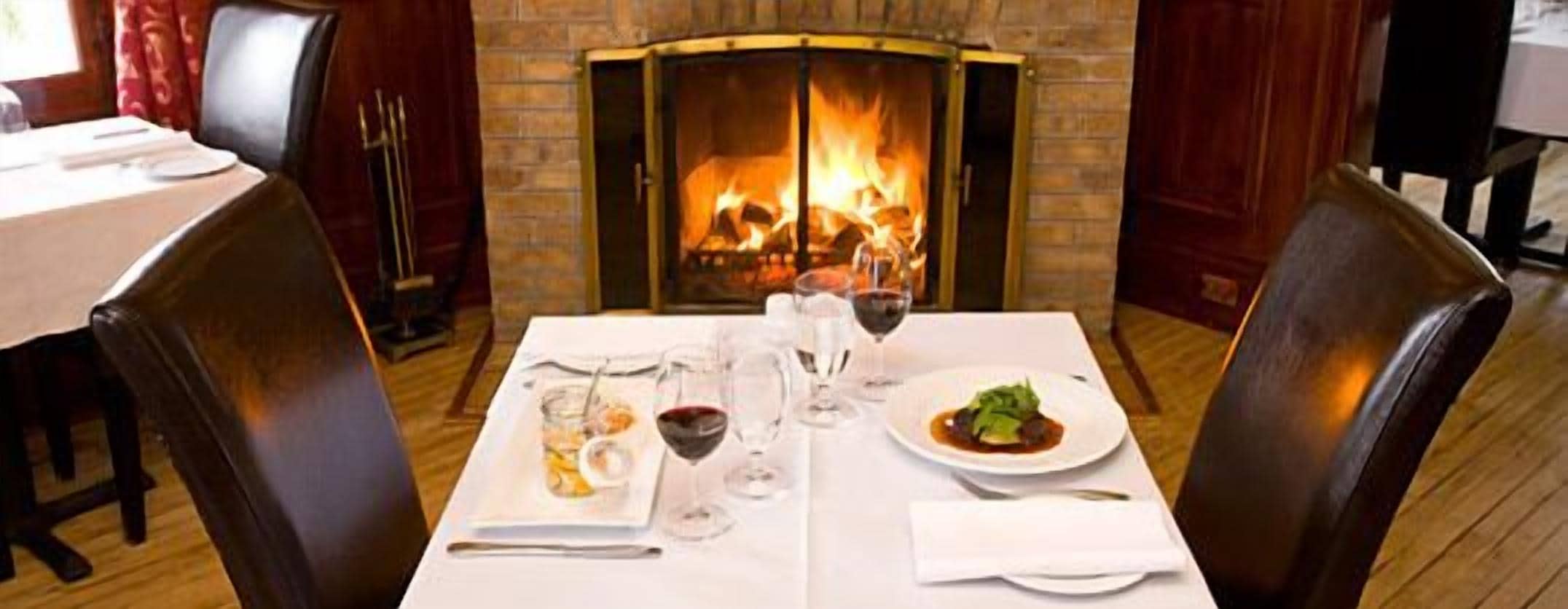 breakfast, dinner, brunch served; french cuisine