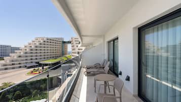 Family Suite | Uitzicht vanaf balkon