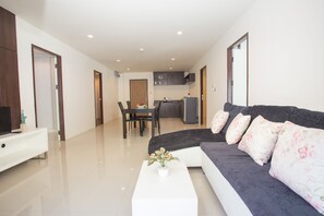 Plasma TV - R-Con Sea Terrace (Pattaya)