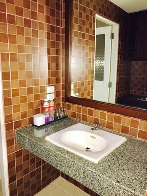 Bathroom - R-Con Residence (Pattaya)