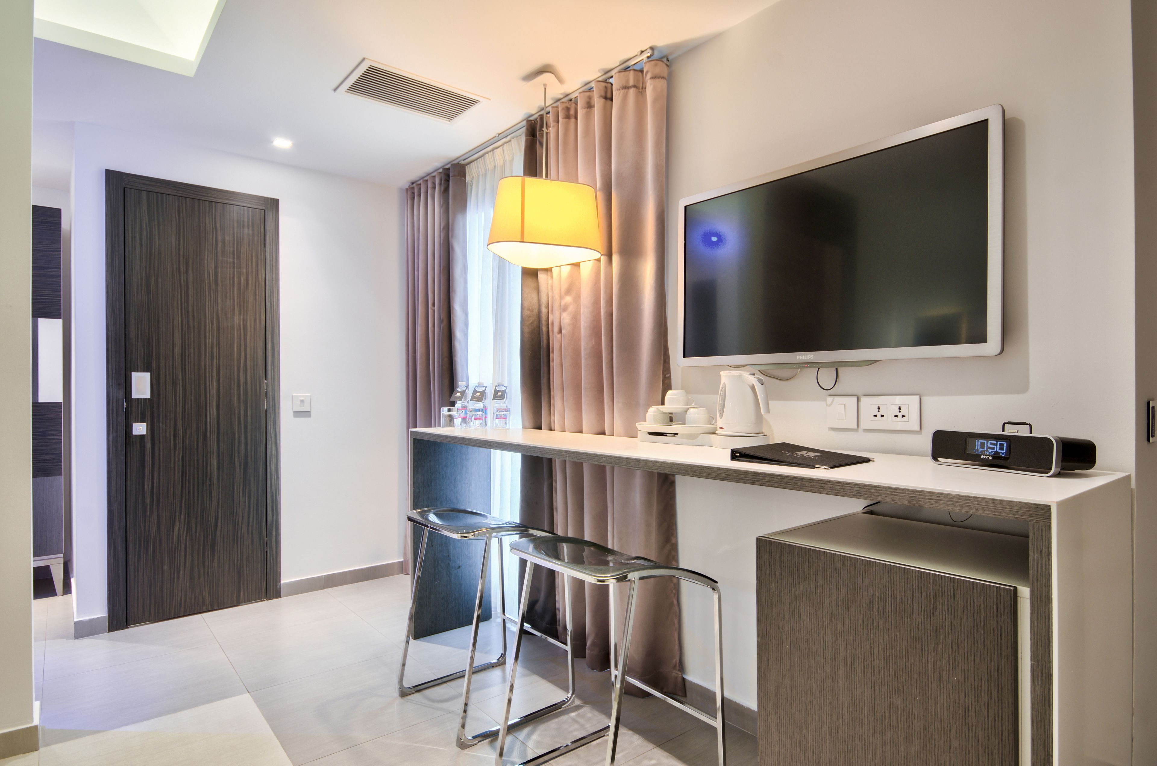 family triple room | minibar, in-room safe, soundproofing, iron/ironing board