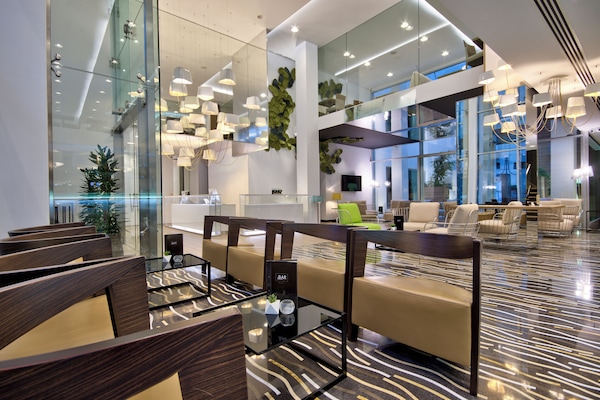Cocktail bar