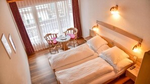 Daunenbettdecken, Zimmersafe, schallisolierte Zimmer