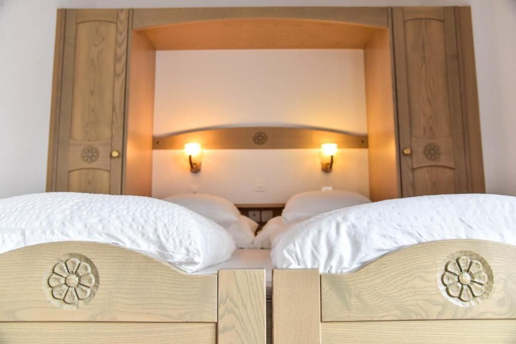 down duvets, in-room safe, soundproofing, iron/ironing board