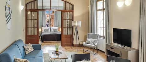 Apartment, 2 Bedrooms | Living area