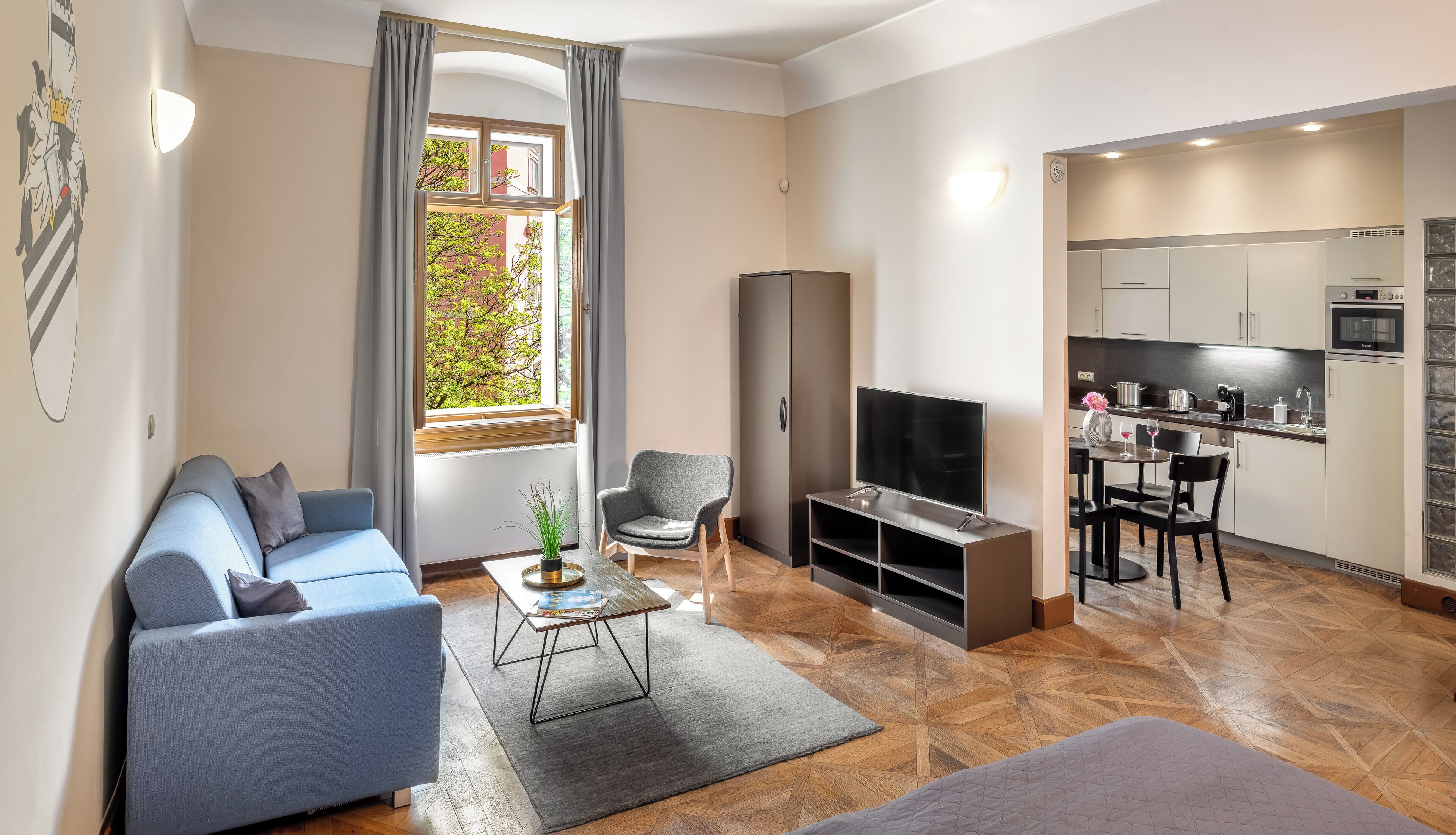 Studio | Hypo-allergenic bedding, individually decorated, individually furnished