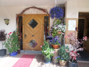 Entrada al alojamiento