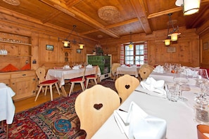 Breakfast, lunch, dinner served; Regional cuisine, al fresco dining