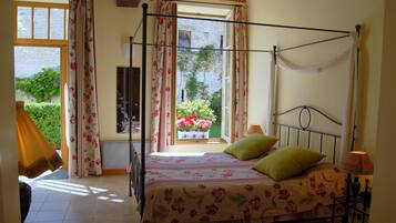 Literie de qualité supérieure, décoration personnalisée