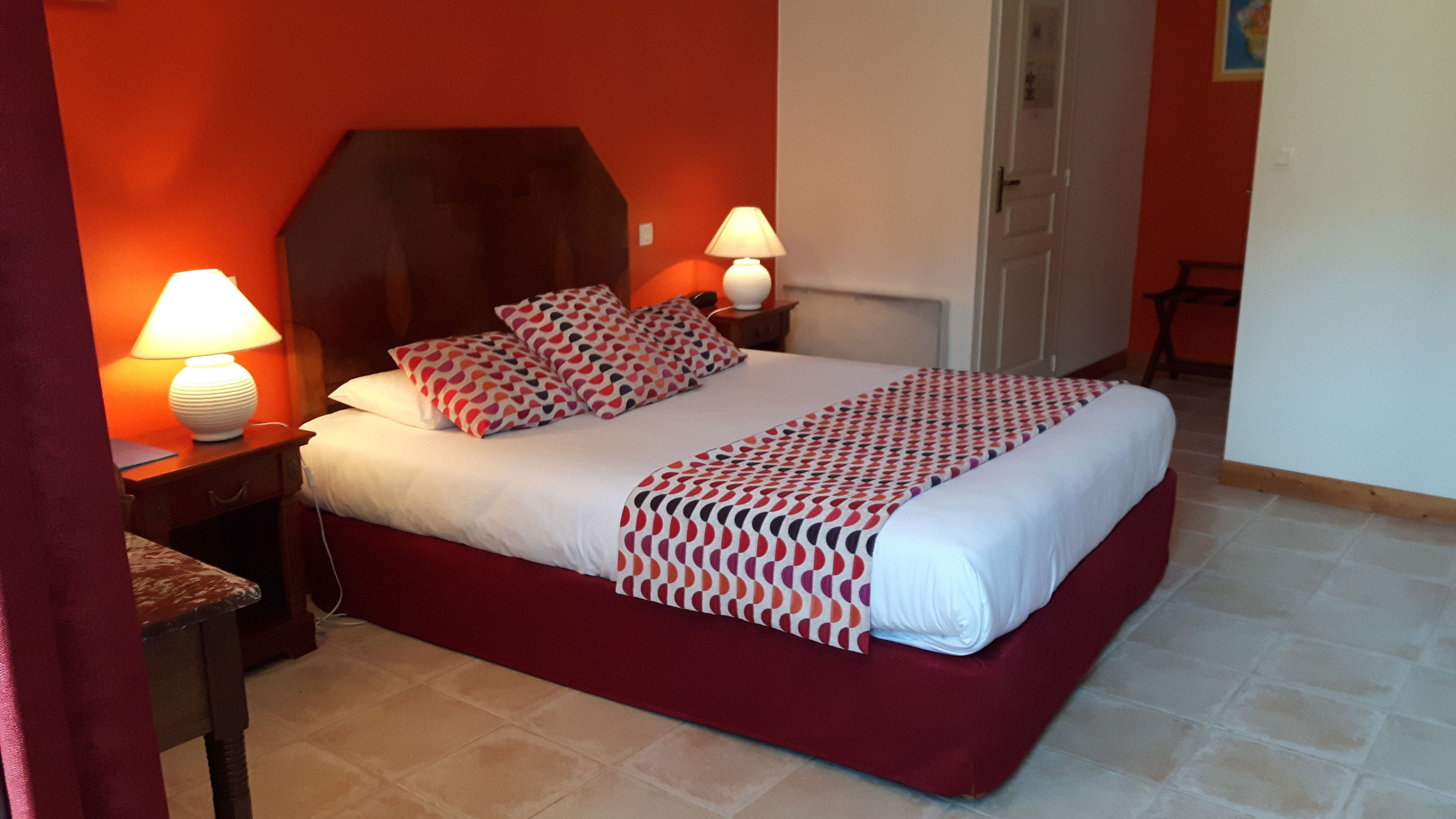 superior double room | premium bedding, individually decorated, individually furnished, desk