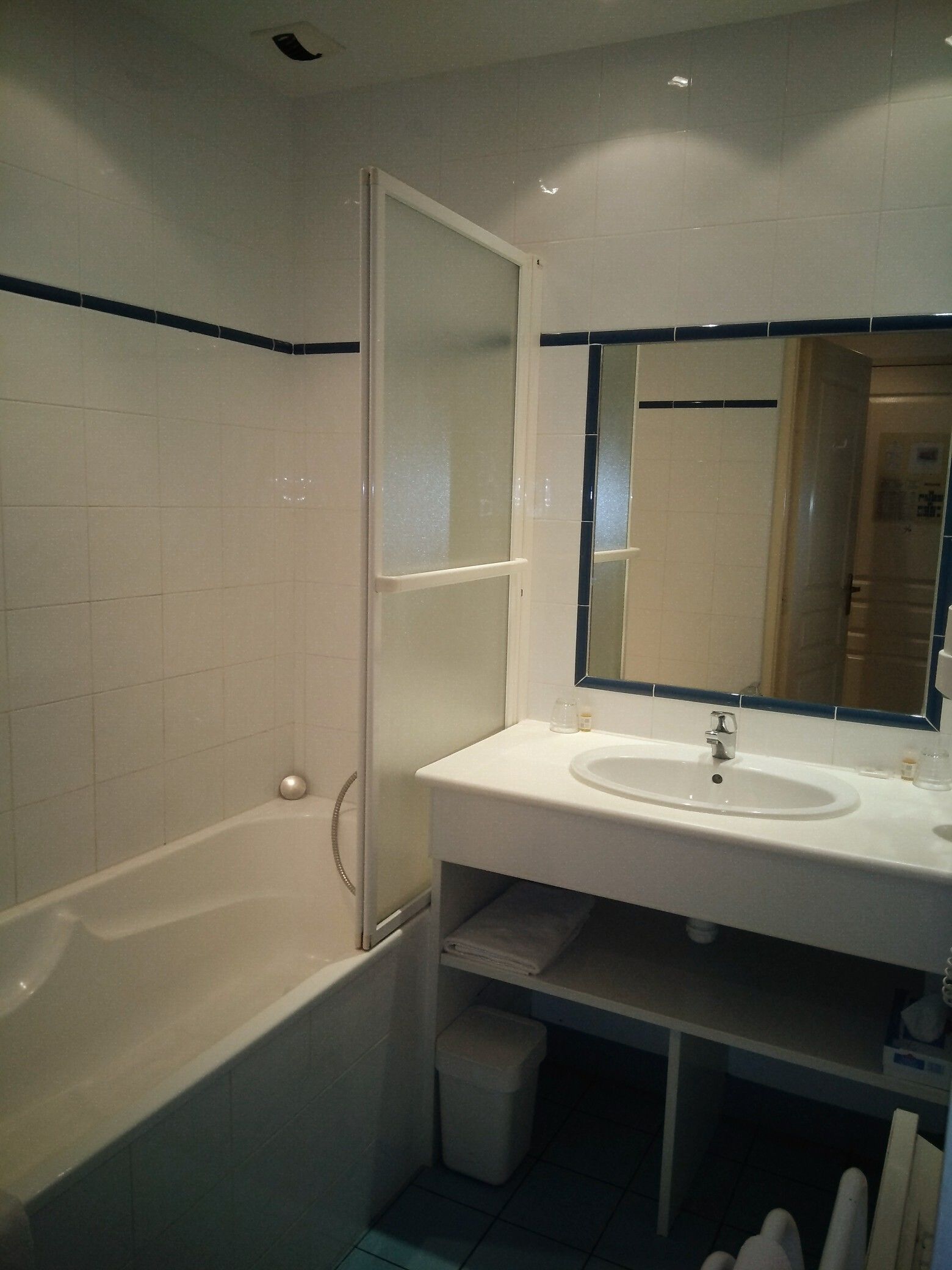 premium bedding, individually decorated, individually furnished, desk