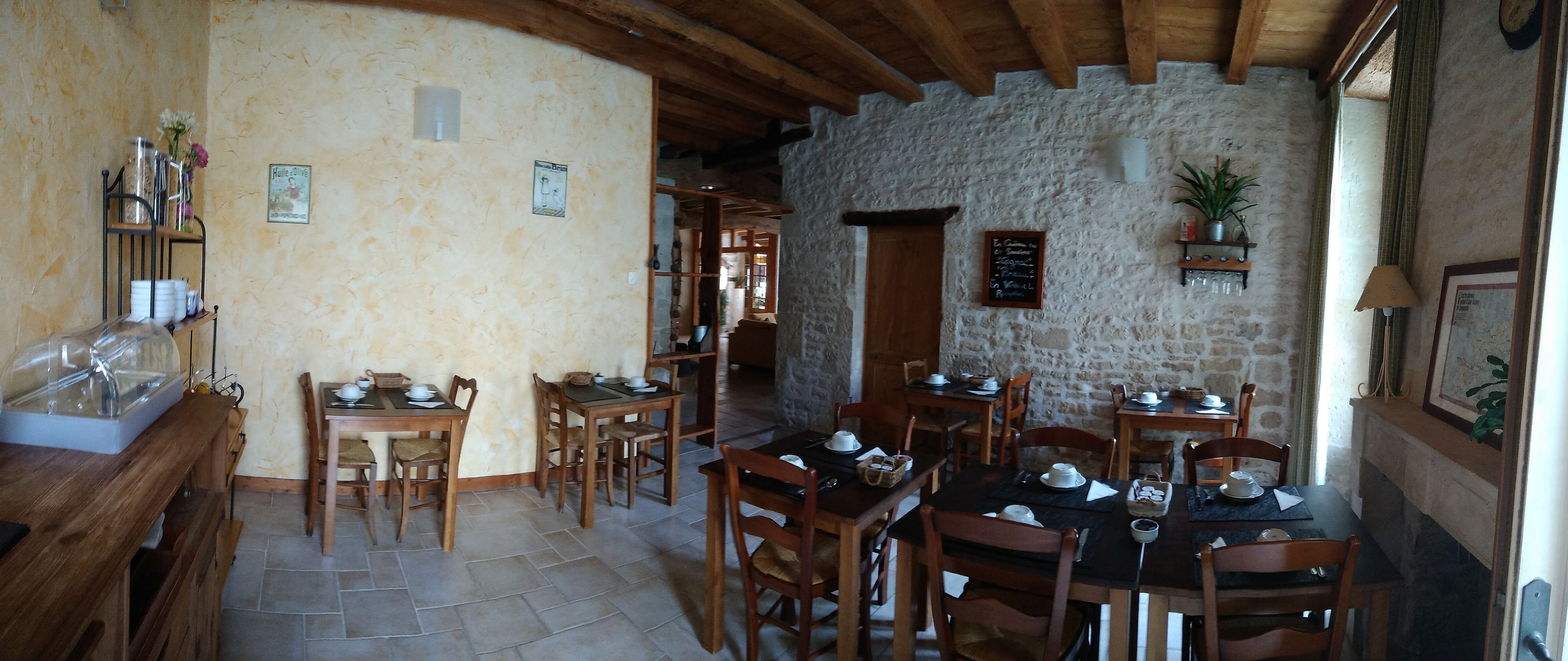 daily continental breakfast (eur 11.20 per person)