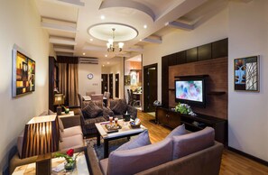 行政套房, 2 间卧室 (With 2 Bathrooms) | 客房内保险箱、免费婴儿床、折叠床/加床（额外收费）、免费 WiFi