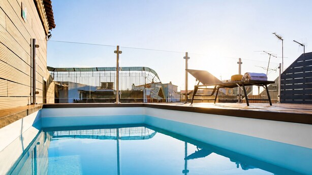 Rooftop pool - Hotel Casa Gardenia by Blossom Hotels (Barcelona)