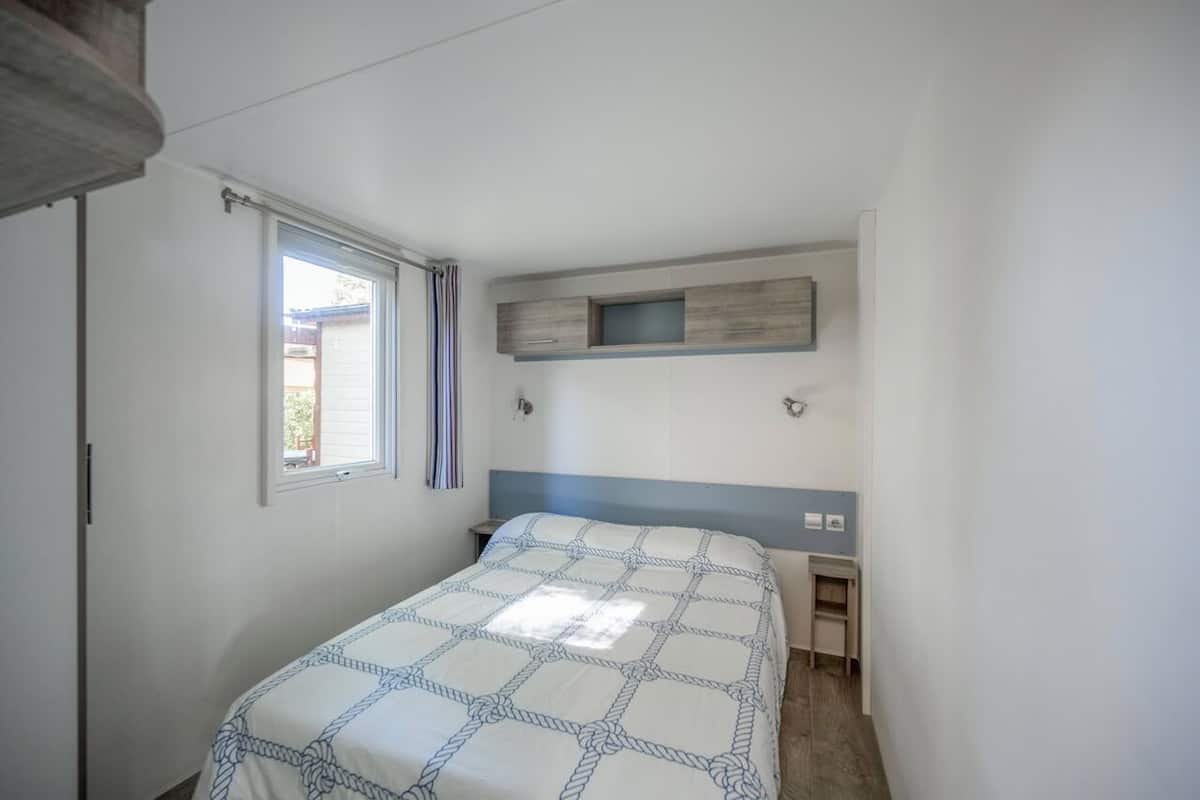 Casa mobile Premium, 2 camere da letto | Tende oscuranti, Wi-Fi gratuito, lenzuola