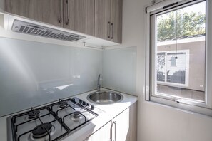 프리미엄 트리플룸 | 전용 주방 | 냉장고, 쿡탑, 조리 도구/접시/주방 기구