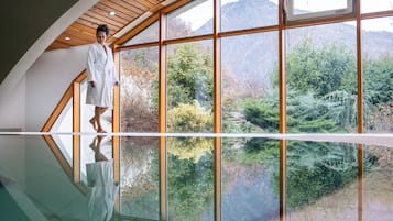 Couples treatment rooms, sauna, hot tub, steam room, hot springs