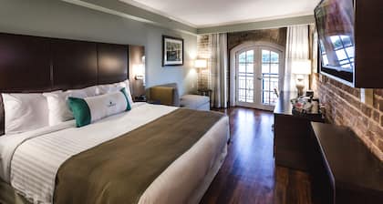 The Cotton Sail Hotel, Tapestry Collection By Hilton