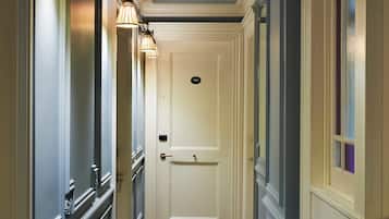 Lorong