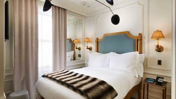 Literie hypoallergénique, couette en duvet d'oie, minibar
