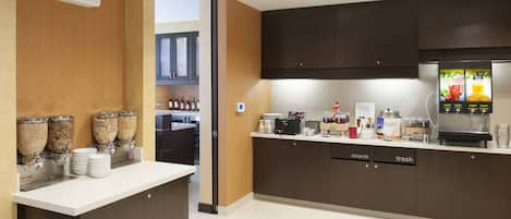 Free daily continental breakfast