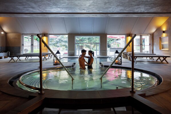 Badstue, boblebad, dampbad, tyrkisk bad/hamam og kroppsbehandlinger