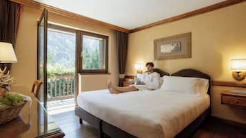 Comfort Double Room | Premium bedding, minibar, in-room safe, desk