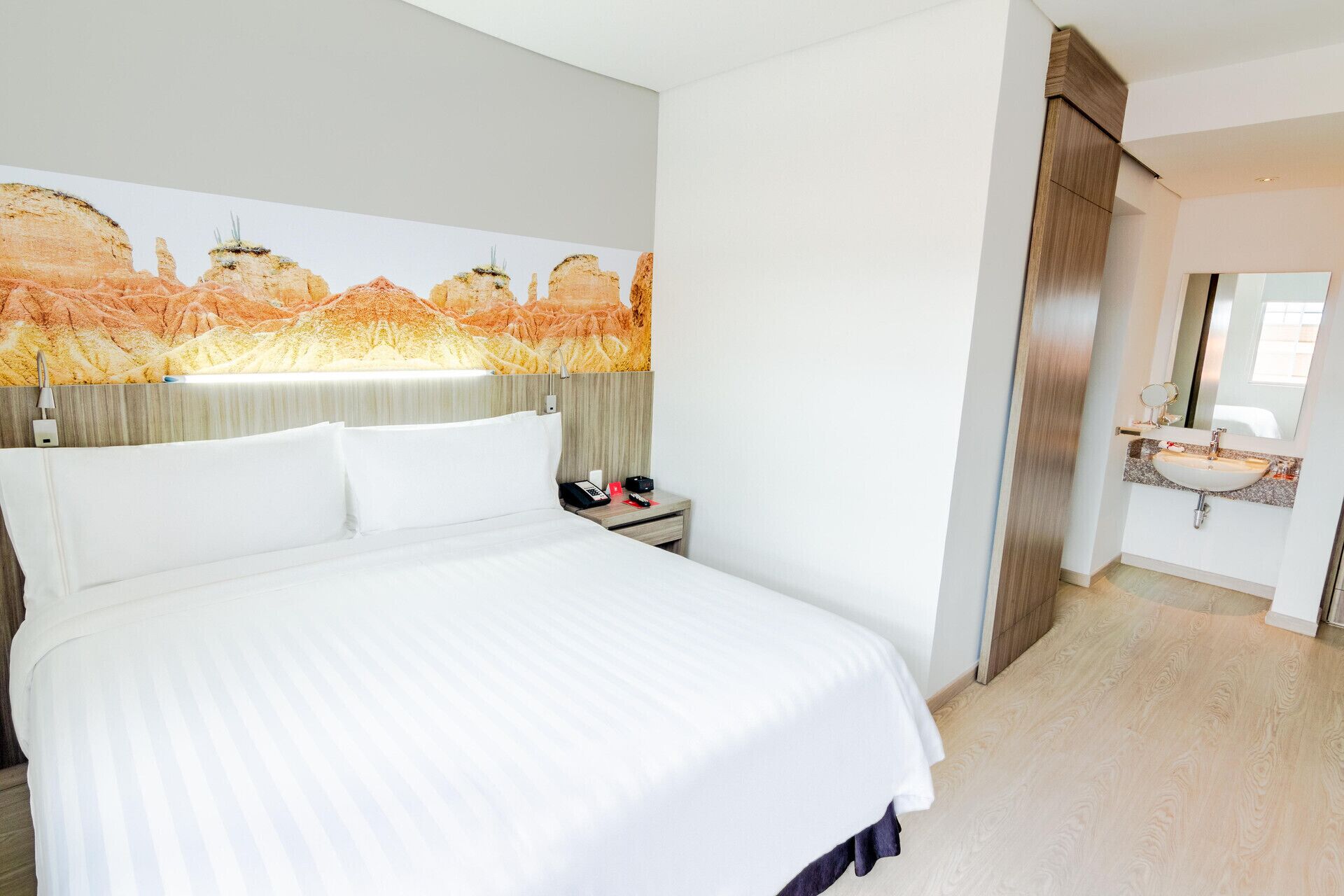 Premium bedding, in-room safe, desk, laptop workspace