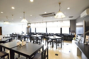 Daily Japanese breakfast (JPY 900 per person)