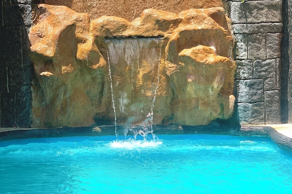 Útilaug, sólstólar