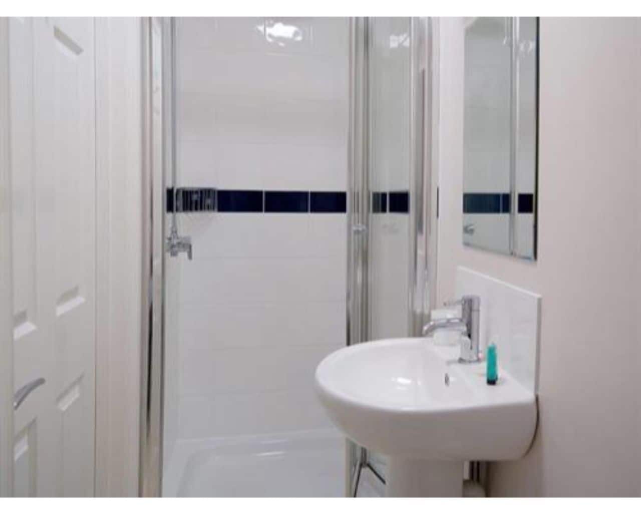 Single Room, Ensuite | Bathroom