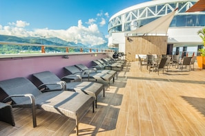 Sun deck