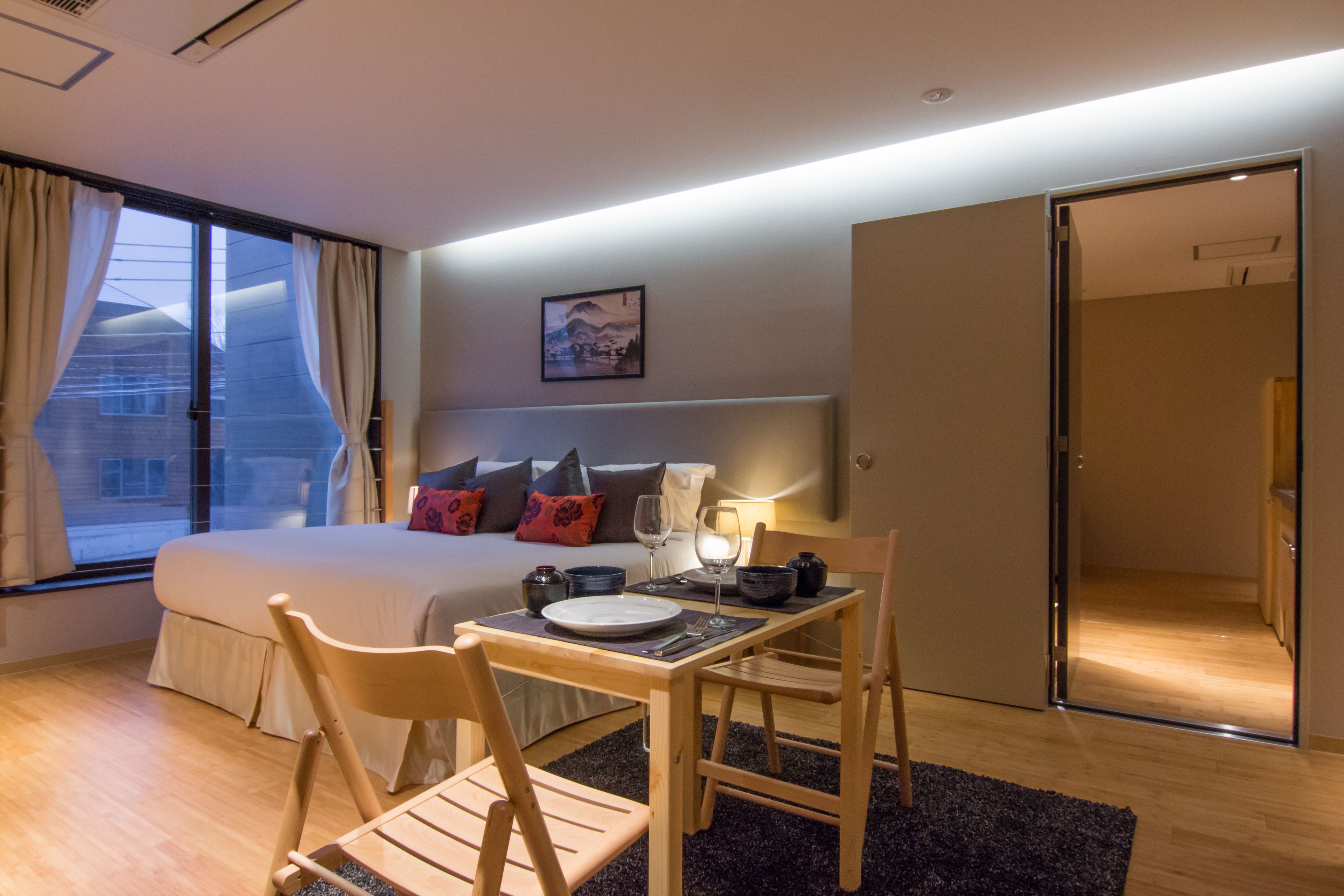 Studio | In-room dining