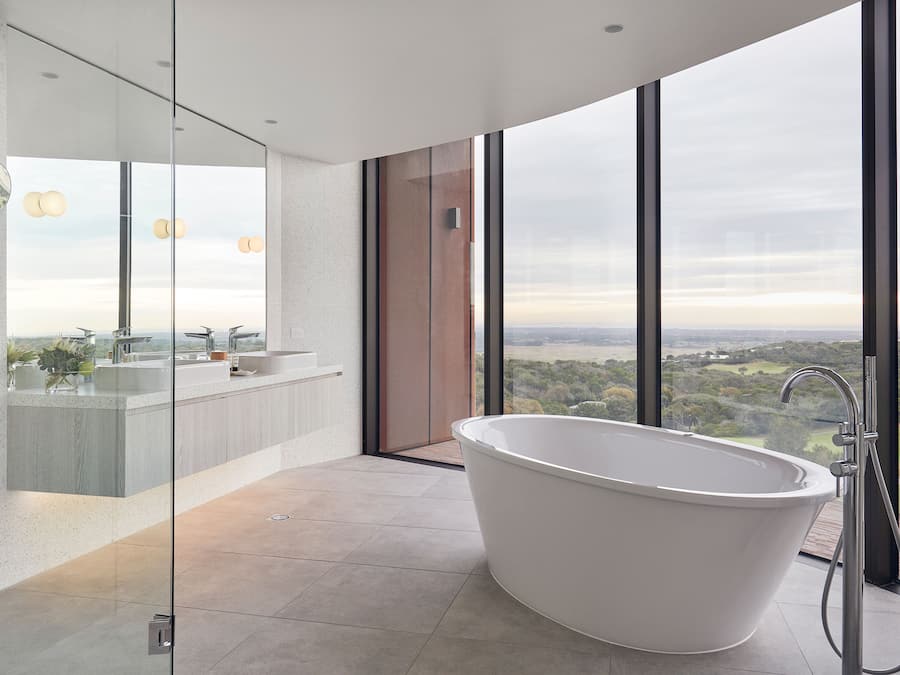 Spa Suite | Bathroom | Free toiletries, hair dryer, towels, soap